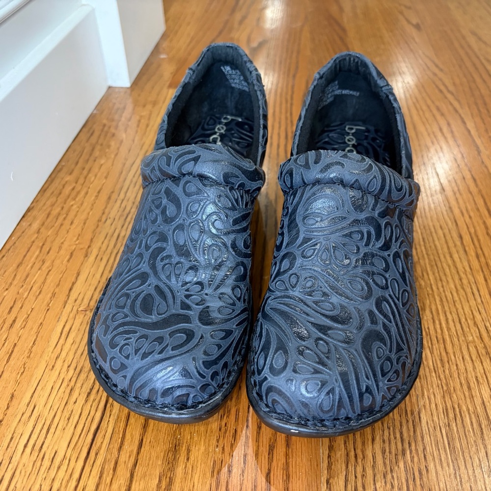 B.O.C. Peggy Clogs - Picture 2 of 9